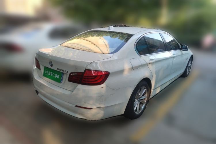 Used BMW 5 Series 2013 520Li Elegant Edition Rear Right 45 Deg
