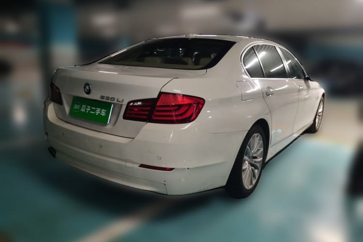 Used BMW 5 Series 2013 530Li Leading Model Rear Right 45 Deg