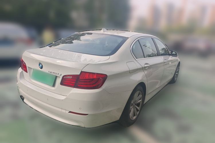 Used BMW 5 Series 2013 520Li Elegant Edition Rear Right 45 Deg