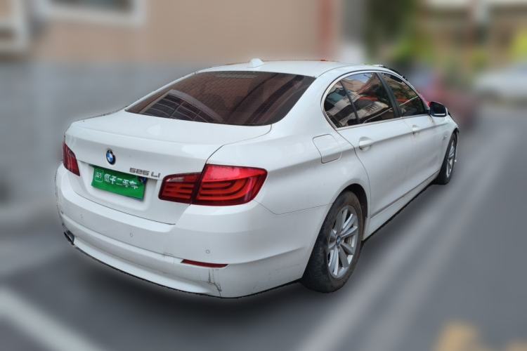 Used BMW 5 Series 2013 525Li Leading Model Rear Right 45 Deg
