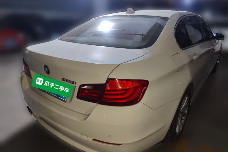 Used BMW 5 Series 2013 525Li Luxury Model Rear Right 45 Deg