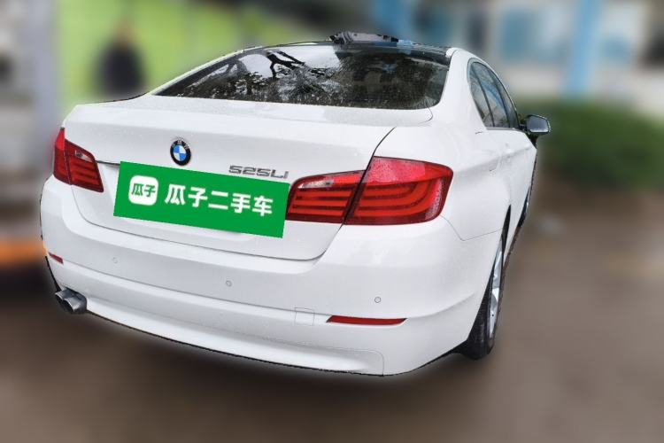 Used BMW 5 Series 2013 520Li Elegant Edition Rear Right 45 Deg