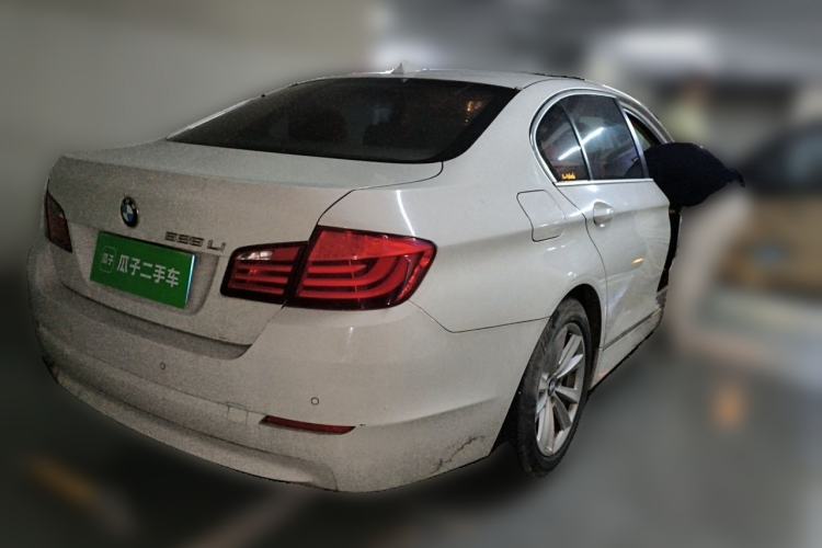 Used BMW 5 Series 2013 525Li Luxury Model Rear Right 45 Deg