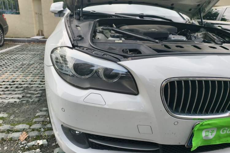 Used BMW 5 Series 2013 520i Elegant Edition Right Front Headlight