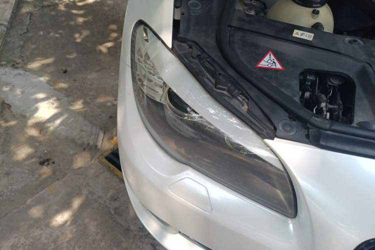 Used BMW 5 Series 2013 525Li Luxury Model Right Front Headlight