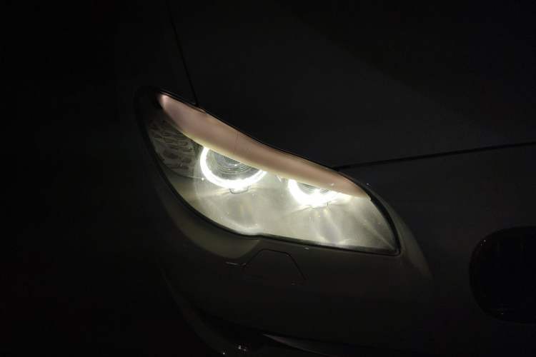 Used BMW 5 Series 2013 530Li Leading Model Right Front Headlight