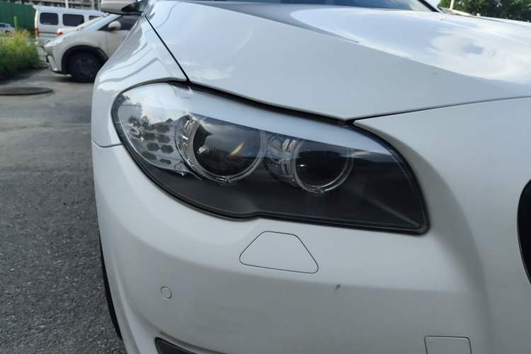 Used BMW 5 Series 2013 525Li Luxury Model Right Front Headlight