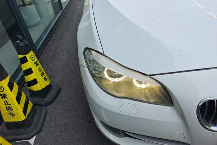 Used BMW 5 Series 2013 525Li Leading Model Right Front Headlight