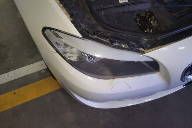 Used BMW 5 Series 2013 530Li Leading Model Right Front Headlight