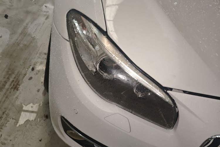 Used BMW 5 Series 2013 525Li Luxury Model Right Front Headlight