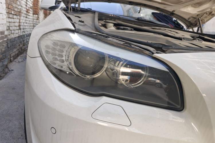 Used BMW 5 Series 2013 530Li Leading Model Right Front Headlight