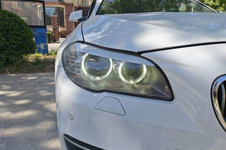 Used BMW 5 Series 2013 530Li Leading Model Right Front Headlight