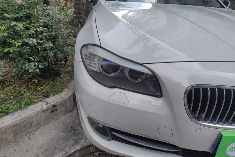 Used BMW 5 Series 2013 525Li Leading Model Right Front Headlight