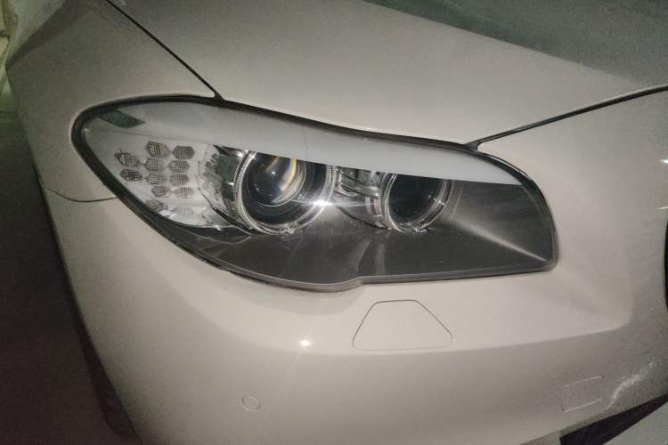 Used BMW 5 Series 2013 535Li Leading Model Right Front Headlight