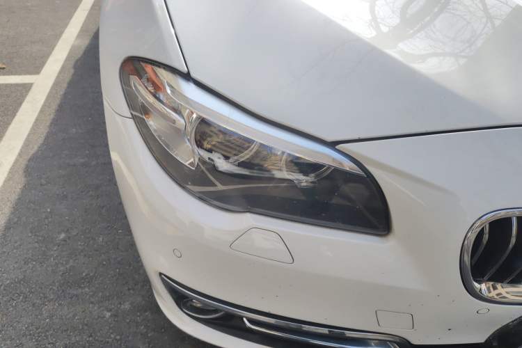 Used BMW 5 Series 2013 520Li Elegant Edition Right Front Headlight