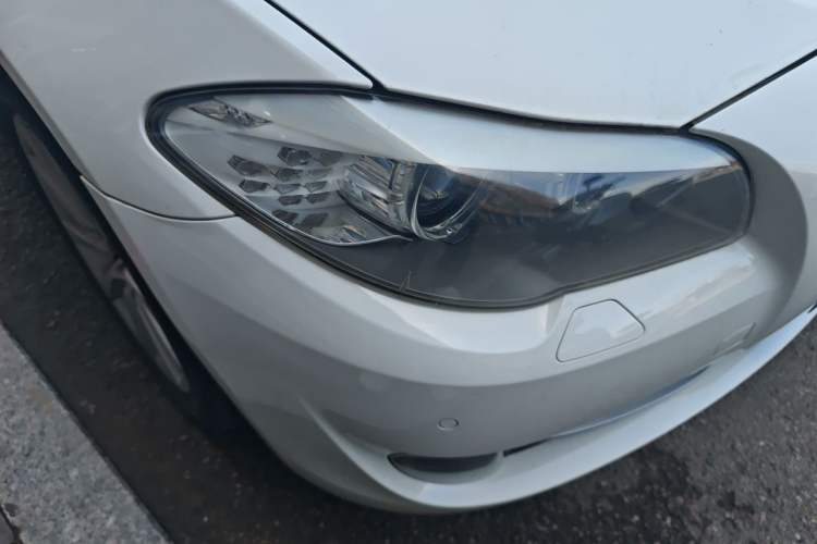 Used BMW 5 Series 2013 530Li Leading Model Right Front Headlight