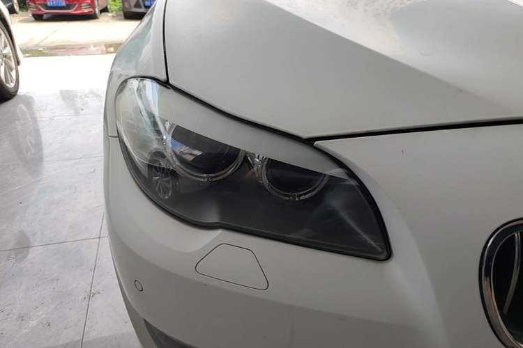 Used BMW 5 Series 2013 525Li Leading Model Right Front Headlight