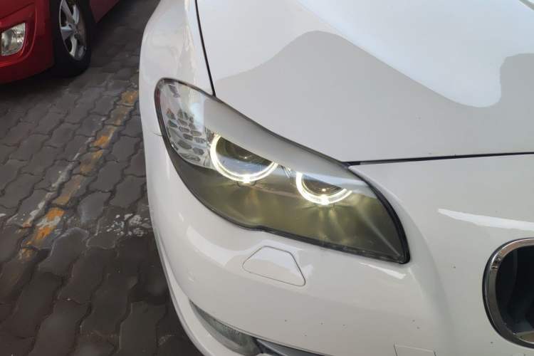 Used BMW 5 Series 2013 520i Elegant Edition Right Front Headlight
