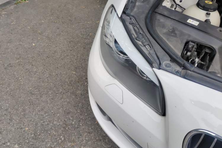Used BMW 5 Series 2013 525Li Leading Model Right Front Headlight