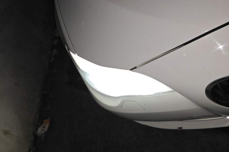 Used BMW 5 Series 2013 530Li Leading Model Right Front Headlight