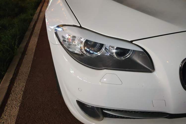Used BMW 5 Series 2013 530Li Leading Model Right Front Headlight