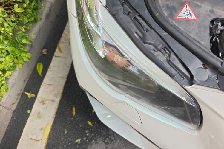 Used BMW 5 Series 2013 525Li Leading Model Right Front Headlight