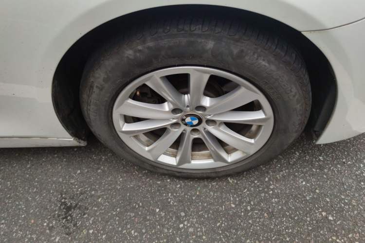 Used BMW 5 Series 2013 520i Elegant Edition Right Front Wheel Hub