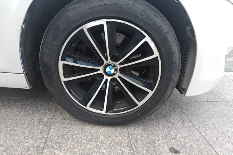 Used BMW 5 Series 2013 525Li Luxury Model Right Front Wheel Hub