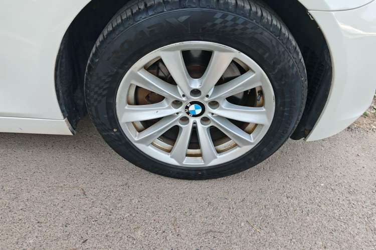 Used BMW 5 Series 2013 525Li Luxury Model Right Front Wheel Hub