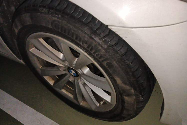 Used BMW 5 Series 2013 525Li Luxury Model Right Front Wheel Hub