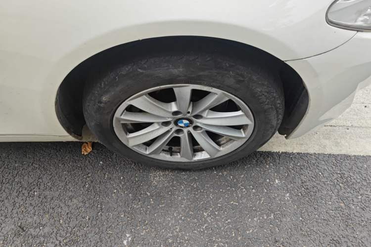 Used BMW 5 Series 2013 525Li Luxury Model Right Front Wheel Hub