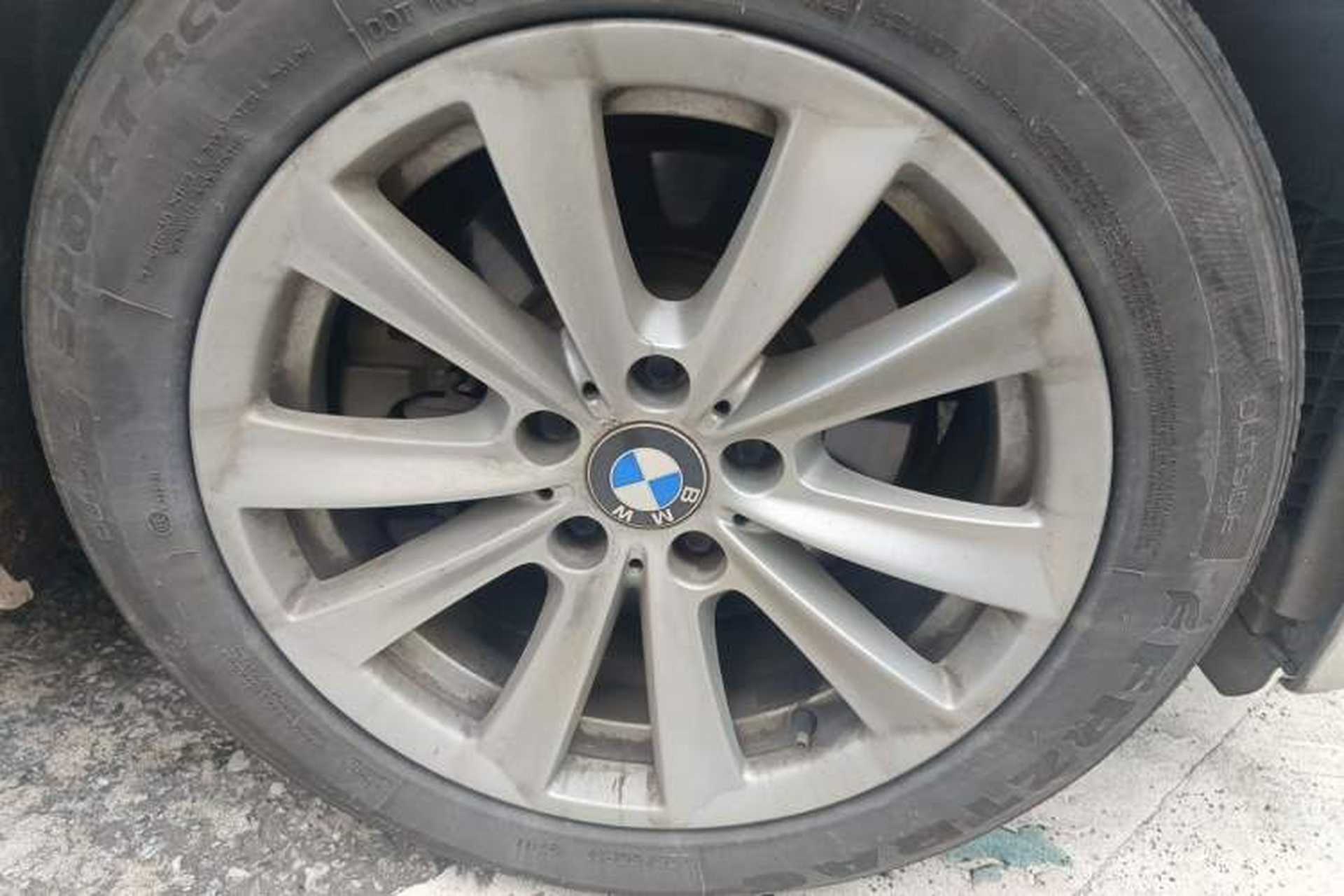 Used BMW 5 Series 2013 525Li Luxury Model Right Front Wheel Hub