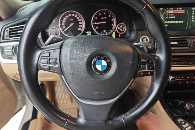 Used BMW 5 Series 2013 535Li Leading Model Steering Wheel