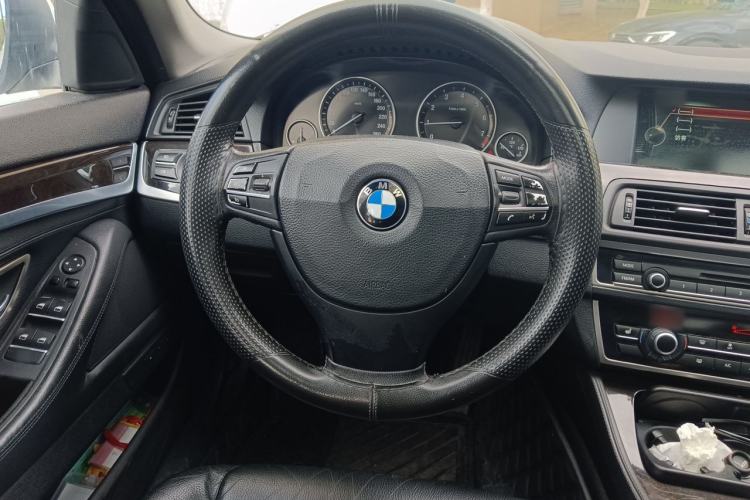 Used BMW 5 Series 2013 525Li Luxury Model Steering Wheel