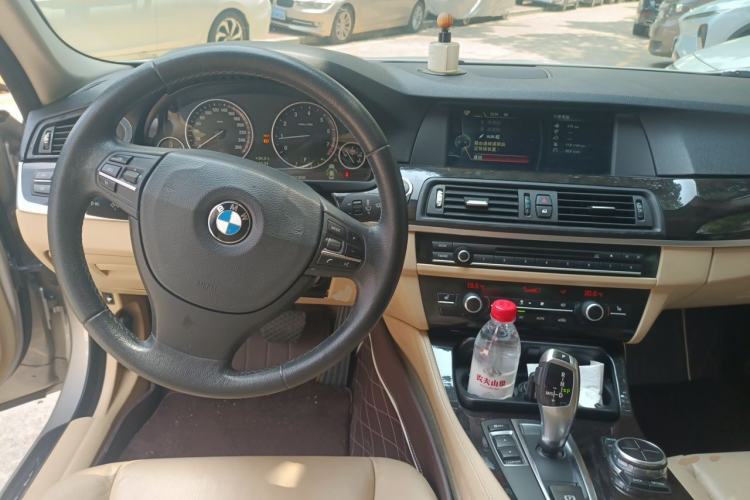 Used BMW 5 Series 2013 525Li Luxury Model Steering Wheel