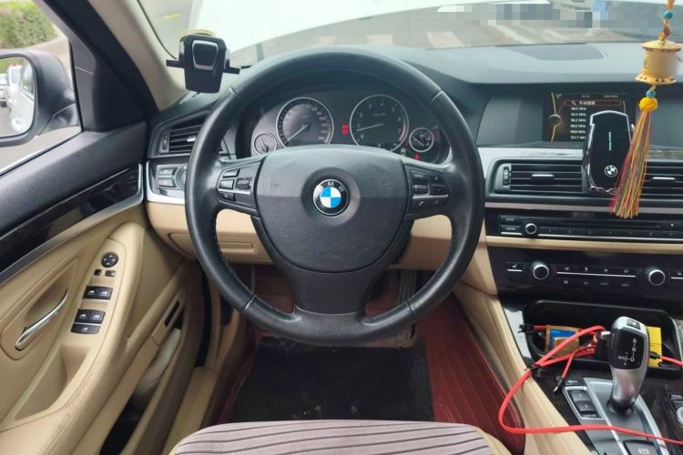 Used BMW 5 Series 2013 525Li Leading Model Steering Wheel