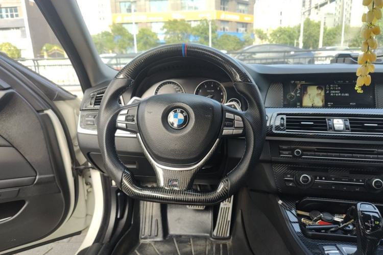 Used BMW 5 Series 2013 535Li Leading Model Steering Wheel