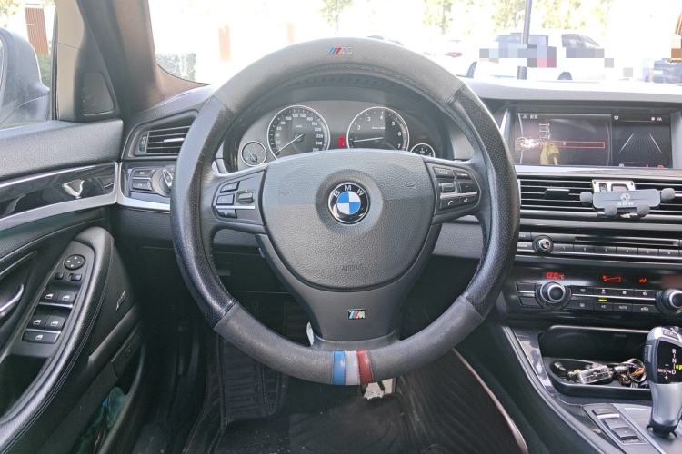 Used BMW 5 Series 2013 520Li Elegant Edition Steering Wheel