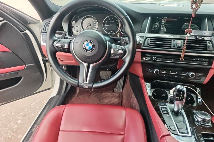 Used BMW 5 Series 2013 525Li Leading Model Steering Wheel