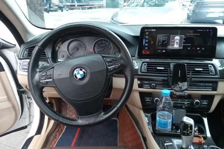 Used BMW 5 Series 2013 530Li Leading Model Steering Wheel
