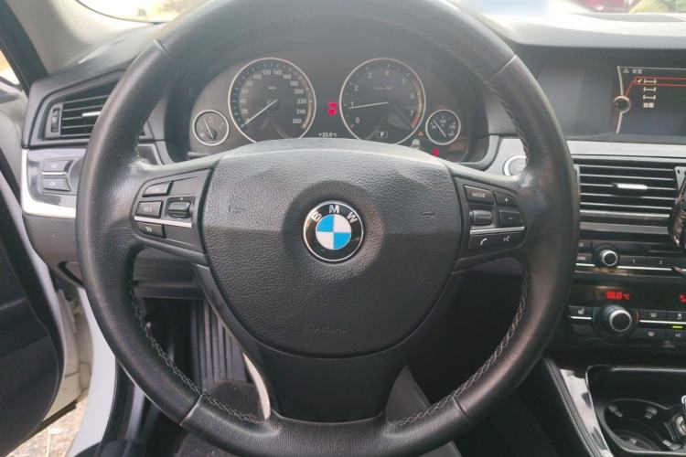 Used BMW 5 Series 2013 525Li Leading Model Steering Wheel