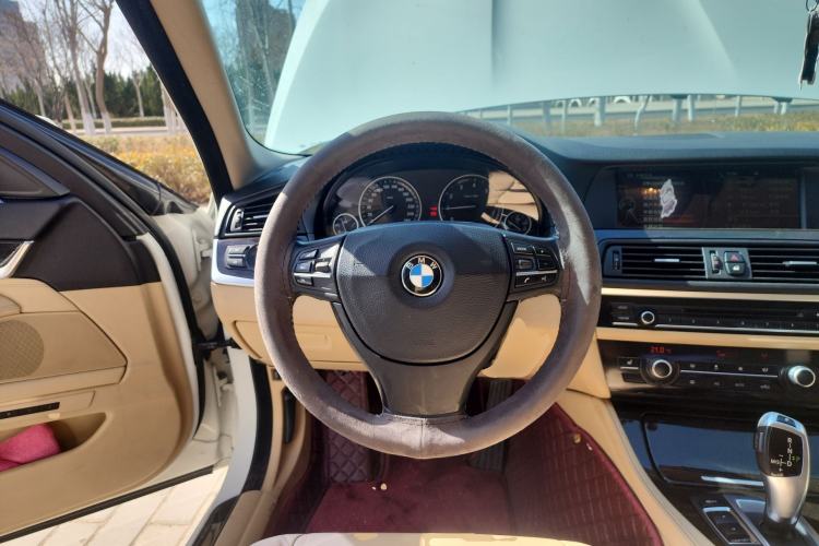 Used BMW 5 Series 2013 525Li Luxury Model Steering Wheel