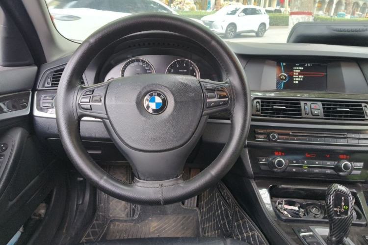 Used BMW 5 Series 2013 525Li Leading Model Steering Wheel