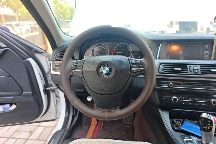 Used BMW 5 Series 2013 520Li Elegant Edition Steering Wheel