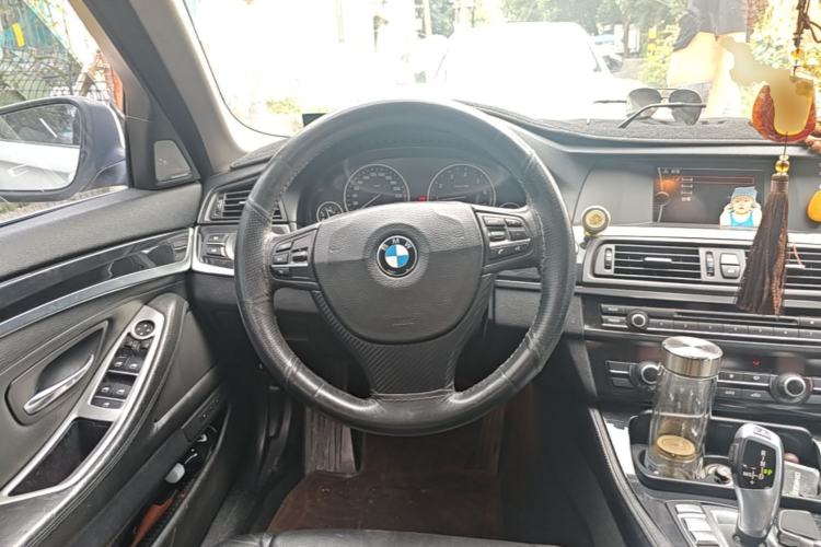 Used BMW 5 Series 2013 520Li Elegant Edition Steering Wheel