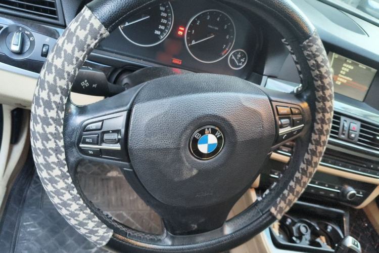 Used BMW 5 Series 2013 525Li Leading Model Steering Wheel