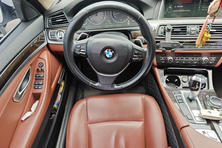 Used BMW 5 Series 2013 535Li Leading Model Steering Wheel