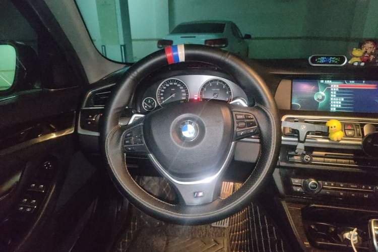 Used BMW 5 Series 2013 535Li Leading Model Steering Wheel