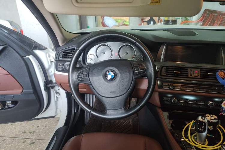 Used BMW 5 Series 2013 520i Elegant Edition Steering Wheel