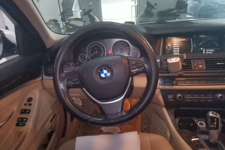 Used BMW 5 Series 2013 525Li Luxury Model Steering Wheel